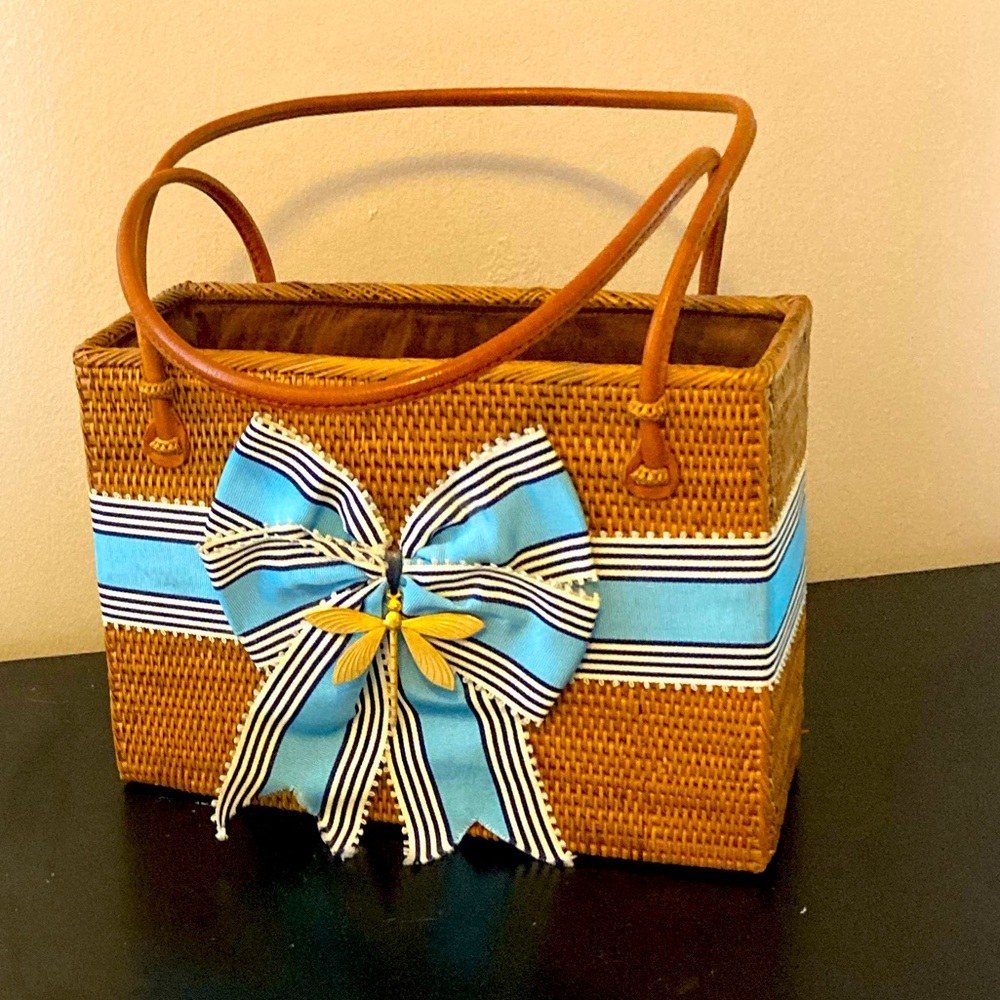 Bosom Buddy handbag